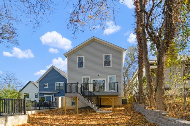 3917 Paxton Avenue, Cincinnati, OH 45209