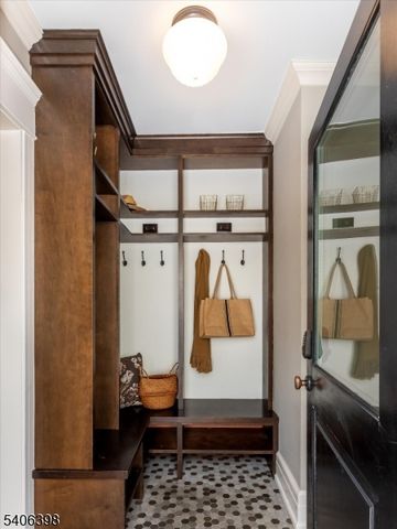 25 Ridgewood Ter, Maplewood Twp., NJ 07040