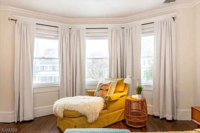 25 Ridgewood Ter, Maplewood Twp., NJ 07040