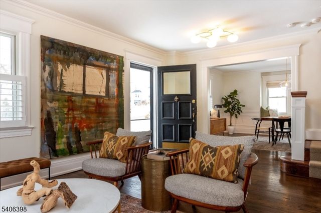 25 Ridgewood Ter, Maplewood Twp., NJ 07040