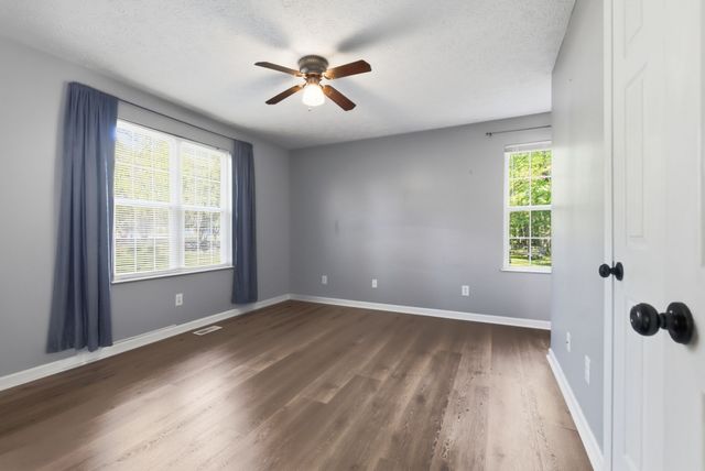 104 Forrest Ln, White House, TN 37188