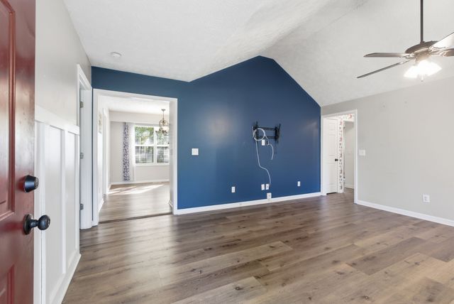 104 Forrest Ln, White House, TN 37188