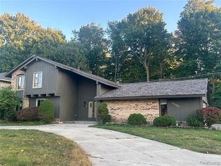 34603 Oak Forest, Farmington Hills, MI 48331