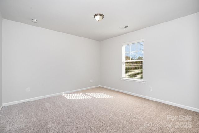 2424 Flintshire Lane, Gastonia, NC 28056