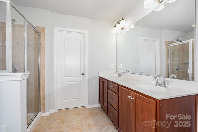 2424 Flintshire Lane, Gastonia, NC 28056