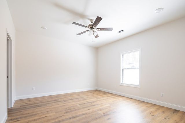 43 Lee Road 2167, Valley, AL 36854