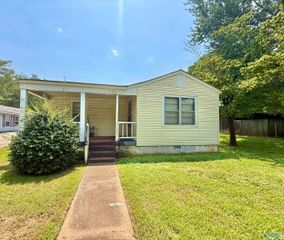 1405 North Street, Decatur, AL 35601