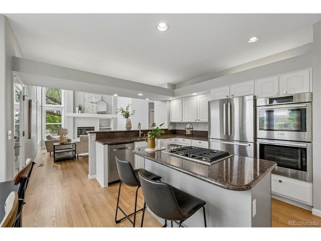 10086 Stratford Pl, Highlands Ranch, CO 80126