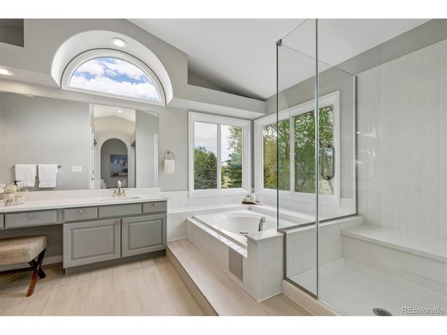 10086 Stratford Pl, Highlands Ranch, CO 80126