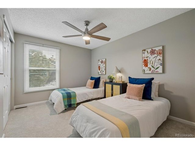 10086 Stratford Pl, Highlands Ranch, CO 80126