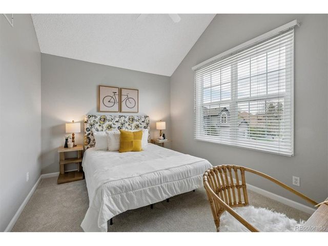 10086 Stratford Pl, Highlands Ranch, CO 80126