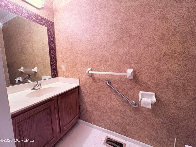 4707 Saddle Back Lane, Toms River, NJ 08755