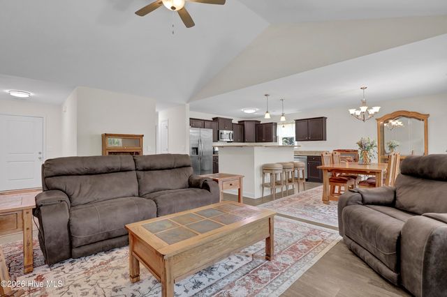 23189 Nc Highway 50, Holly Ridge, NC 28445