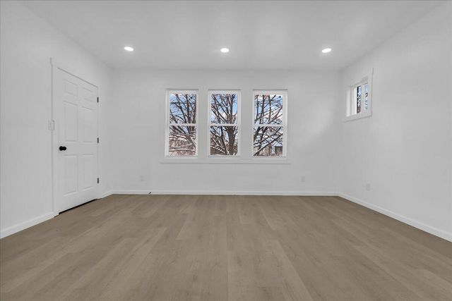 2525 Leslie Street, Detroit, MI 48238