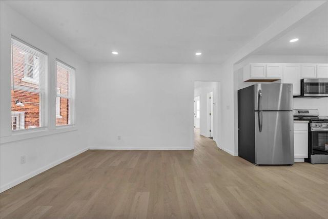 2525 Leslie Street, Detroit, MI 48238