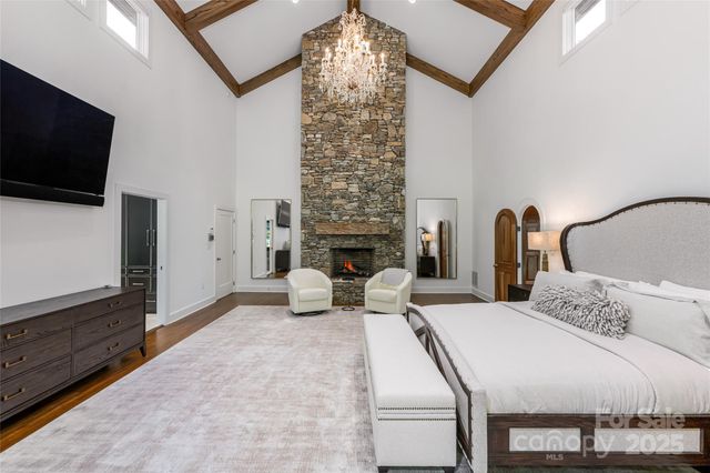 268 Holly Arbor Lane, Asheville, NC 28803