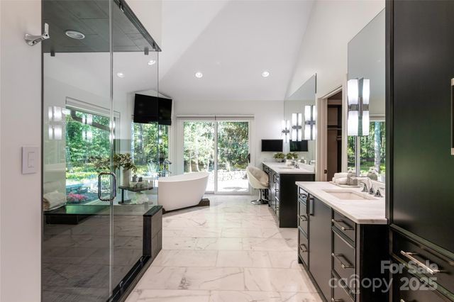 268 Holly Arbor Lane, Asheville, NC 28803