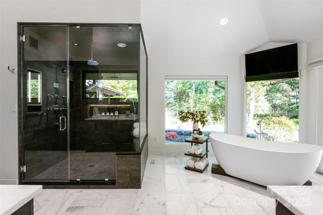 268 Holly Arbor Lane, Asheville, NC 28803