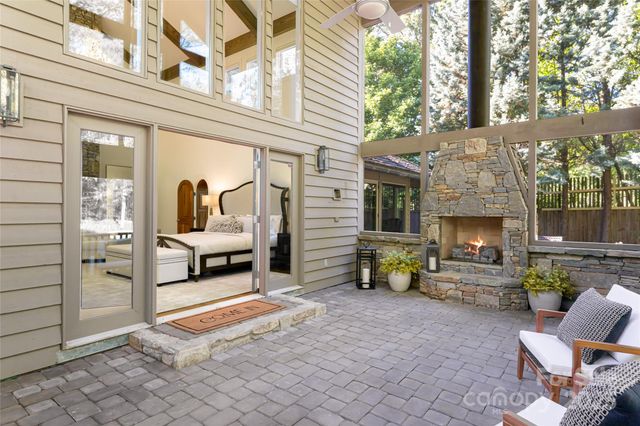 268 Holly Arbor Lane, Asheville, NC 28803