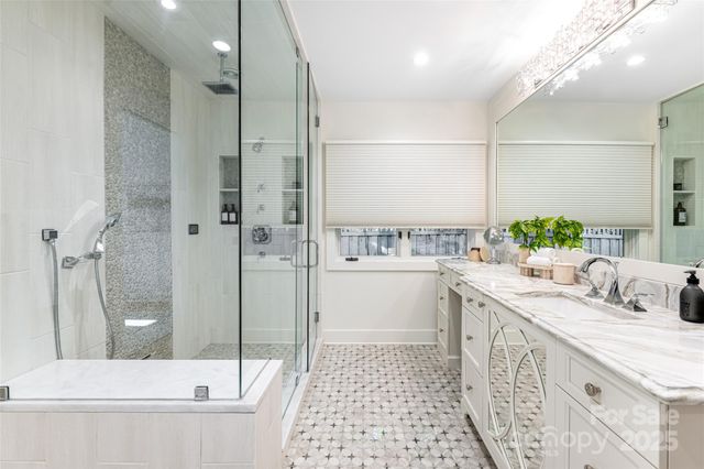 268 Holly Arbor Lane, Asheville, NC 28803