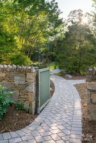 268 Holly Arbor Lane, Asheville, NC 28803