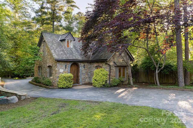 268 Holly Arbor Lane, Asheville, NC 28803