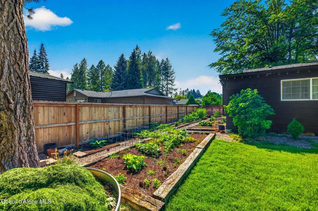 11760 N Peridot DR, Hayden, ID 83835