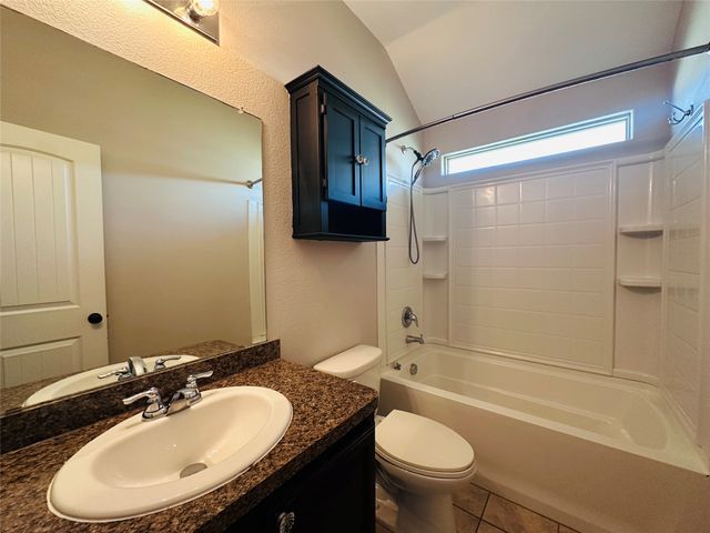 215 Belmont Park Drive, Ponder, TX 76259