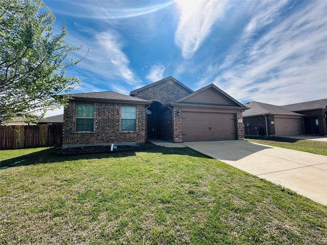 215 Belmont Park Drive, Ponder, TX 76259