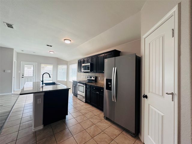 215 Belmont Park Drive, Ponder, TX 76259