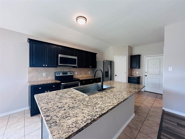 215 Belmont Park Drive, Ponder, TX 76259