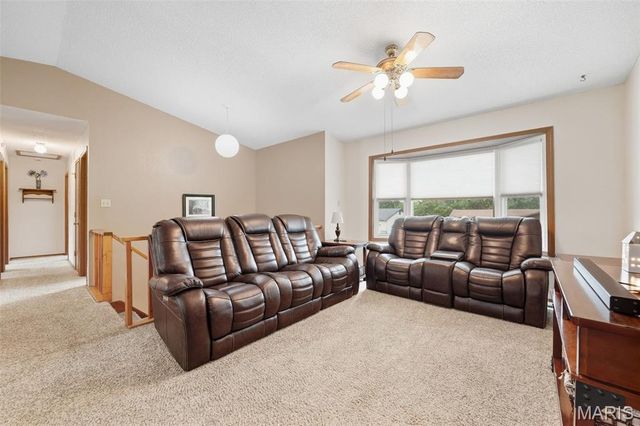 717 Cypress Drive, Pacific, MO 63069