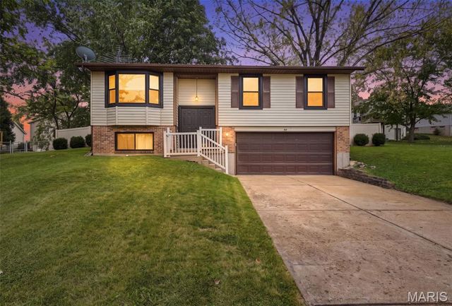 717 Cypress Drive, Pacific, MO 63069