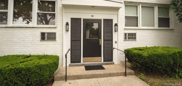 90 Avon Circle D, Port Chester, NY 10573
