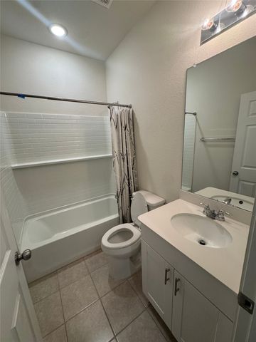 8132 Cedar Lake Lane, Fort Worth, TX 76123