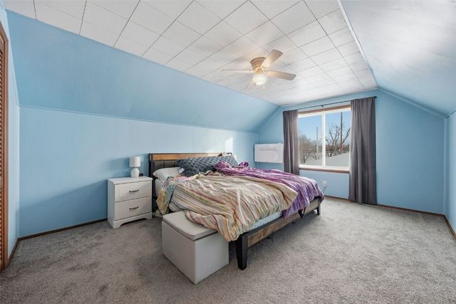 3407 H Ave NW, Cedar Rapids, IA 52405