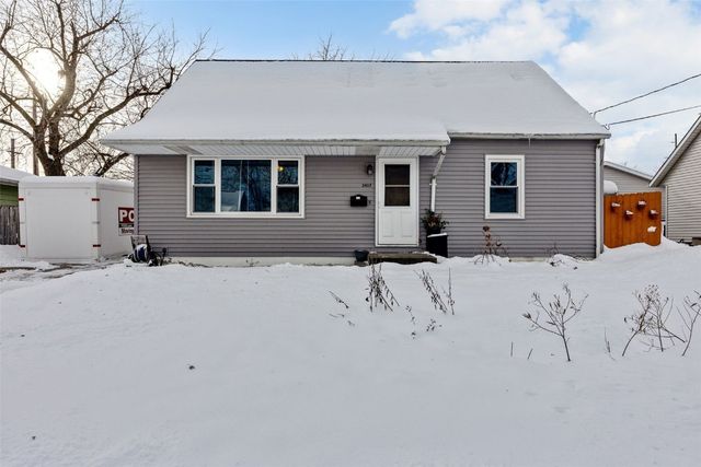 3407 H Ave NW, Cedar Rapids, IA 52405
