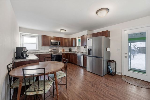 3407 H Ave NW, Cedar Rapids, IA 52405