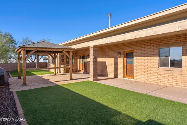 6610 E Cll De Amigos, Tucson, AZ 85750