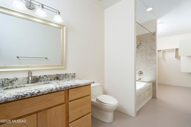 6610 E Cll De Amigos, Tucson, AZ 85750