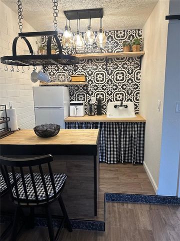 905 PATRICIA AVENUE, Dunedin, FL 34698