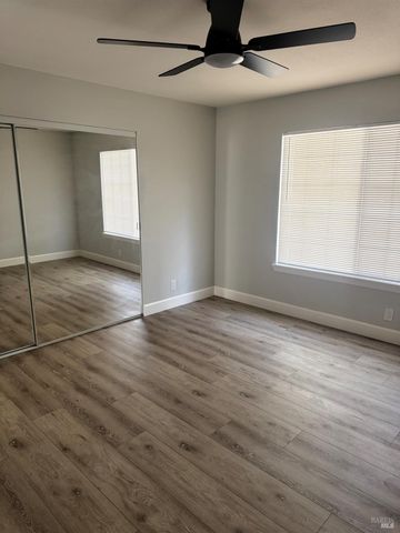 4415 Dove Ct, Napa, CA 94558