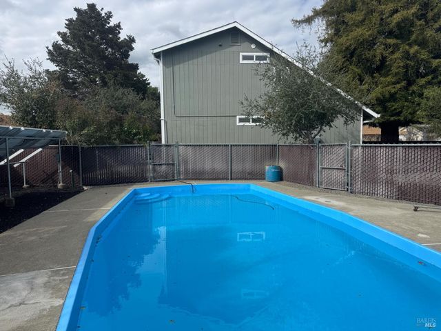 4415 Dove Ct, Napa, CA 94558