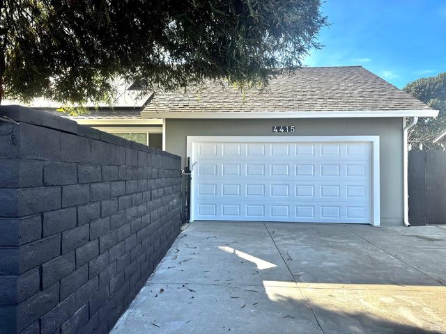 4415 Dove Ct, Napa, CA 94558