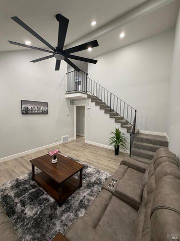 4415 Dove Ct, Napa, CA 94558