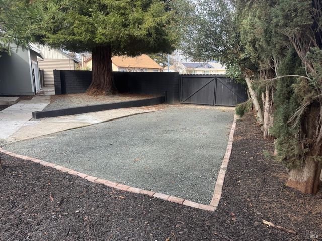 4415 Dove Ct, Napa, CA 94558