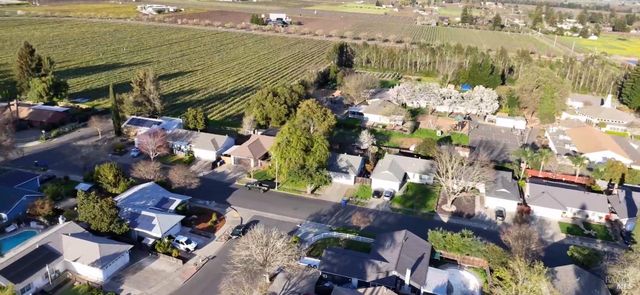 4415 Dove Ct, Napa, CA 94558