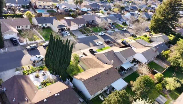 4415 Dove Ct, Napa, CA 94558