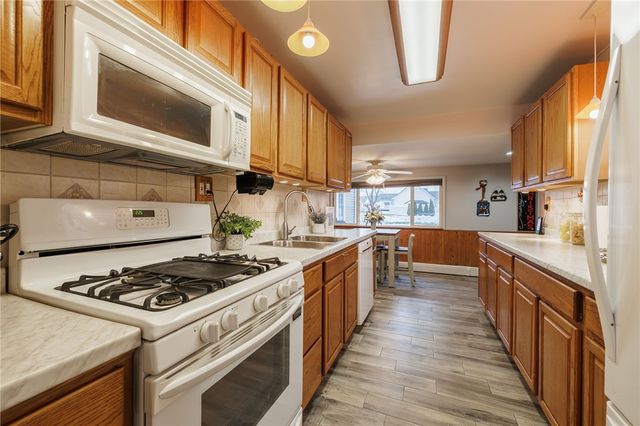 181 Iroquois Street, Webster, NY 14580