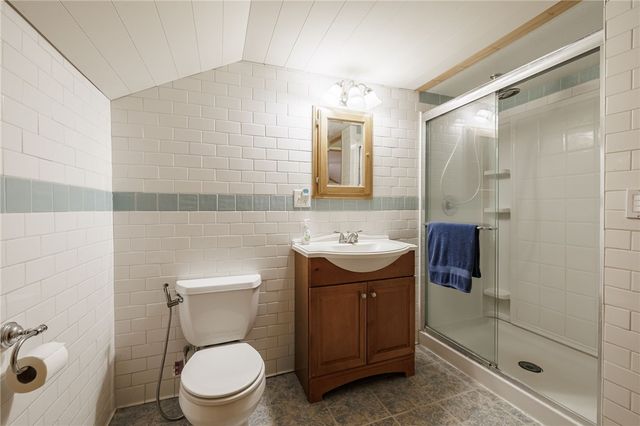 181 Iroquois Street, Webster, NY 14580